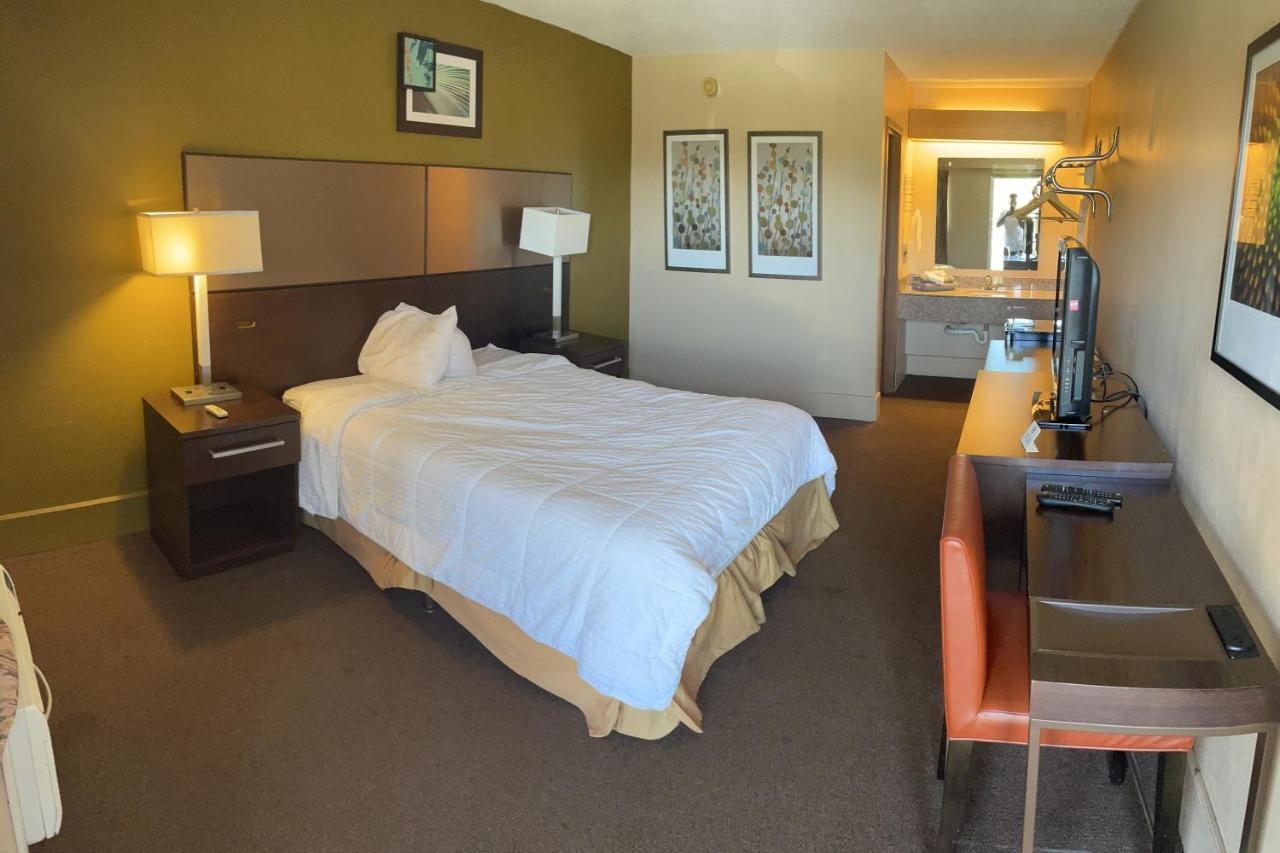 Hilltop Inn Pittsburgh Crafton Zewnętrze zdjęcie