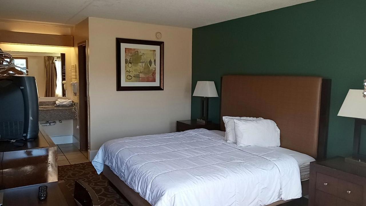 Hilltop Inn Pittsburgh Crafton Zewnętrze zdjęcie