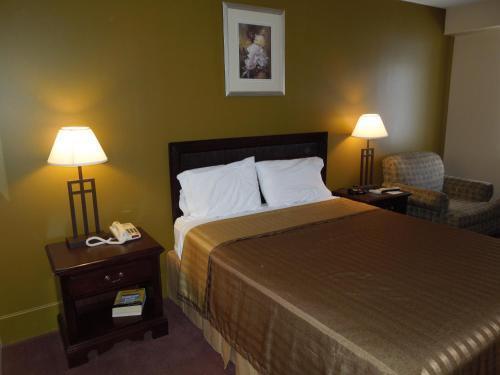 Hilltop Inn Pittsburgh Crafton Zewnętrze zdjęcie