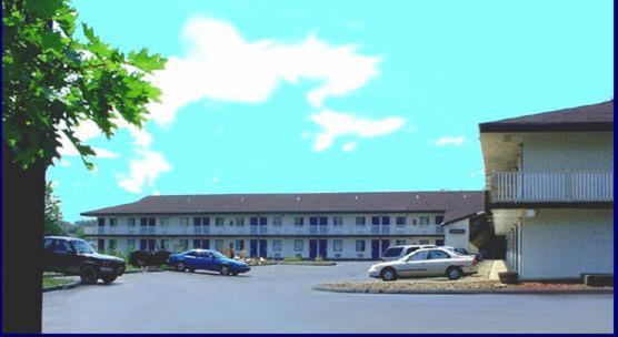 Hilltop Inn Pittsburgh Crafton Zewnętrze zdjęcie
