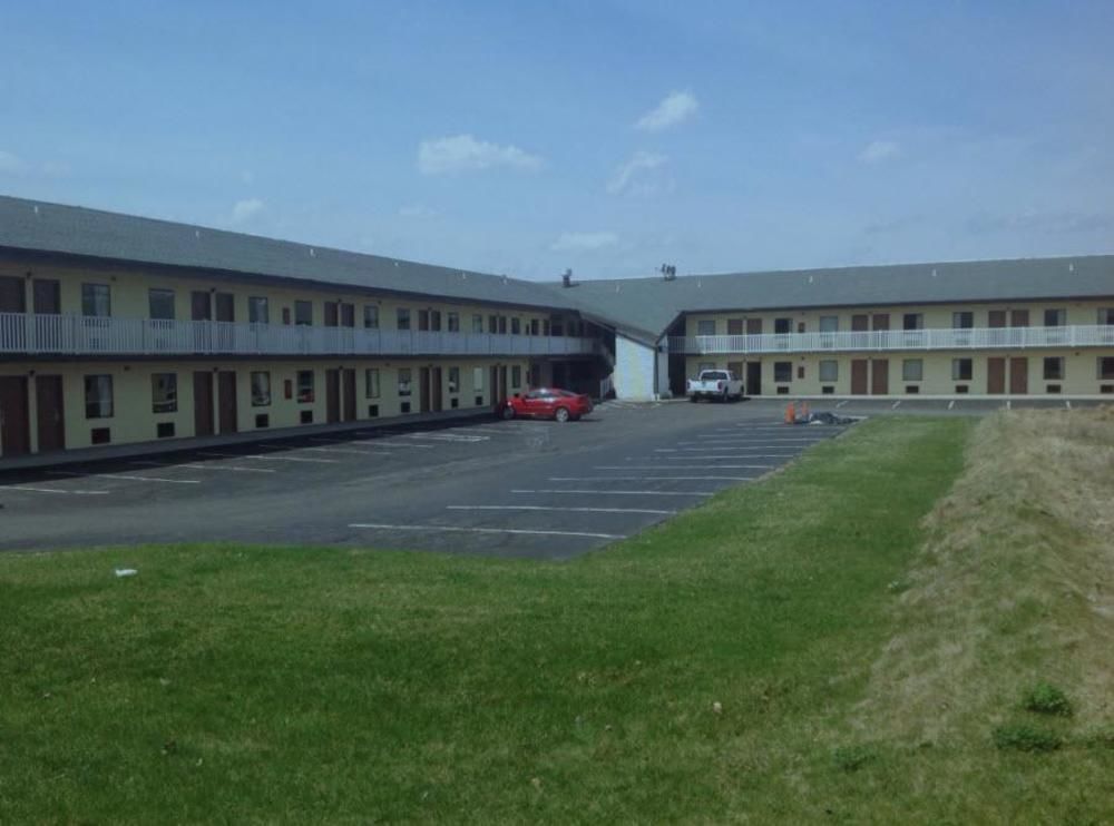 Hilltop Inn Pittsburgh Crafton Zewnętrze zdjęcie